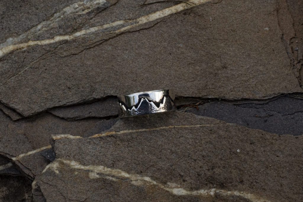 Nao Créa pendentif en argent montagne